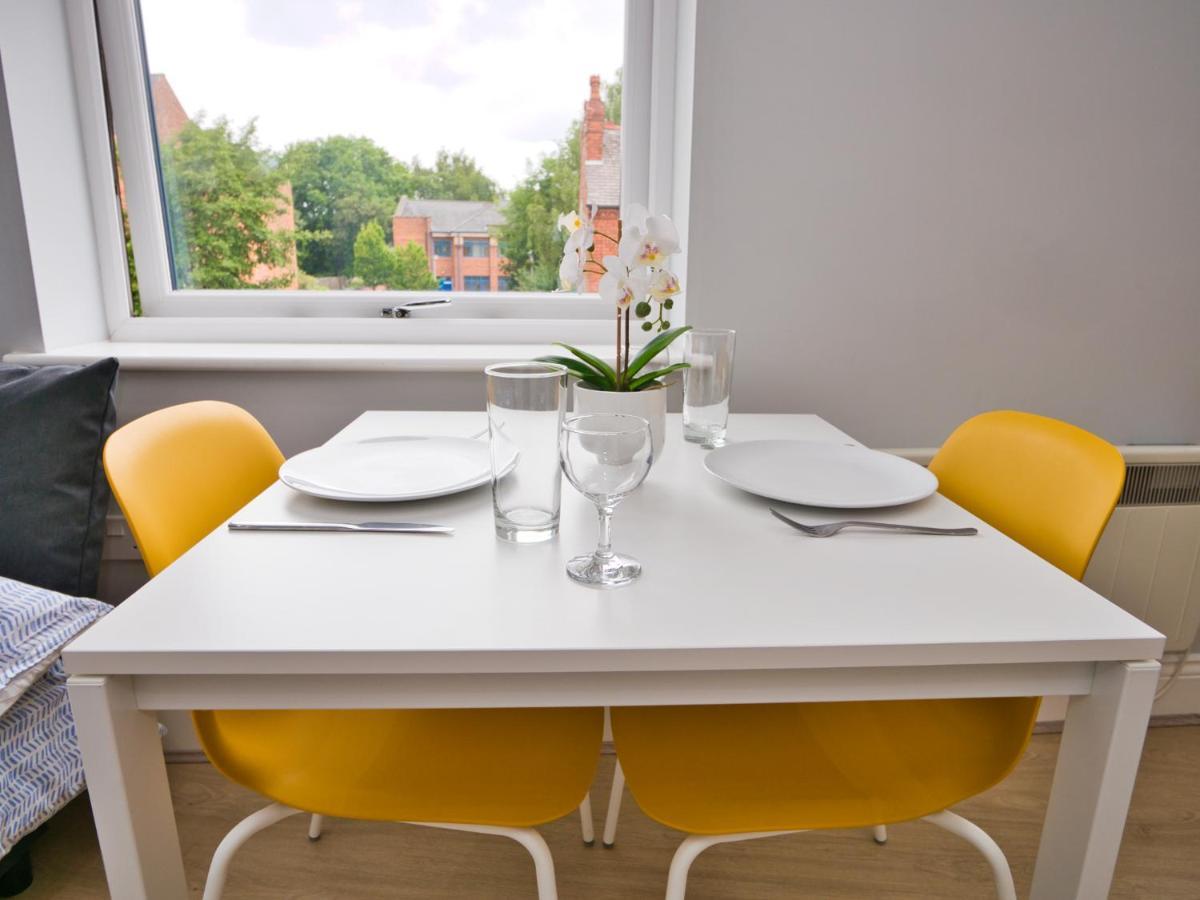 Stunning Property Fully Refurbished เบอร์มิงแฮม ภายนอก รูปภาพ