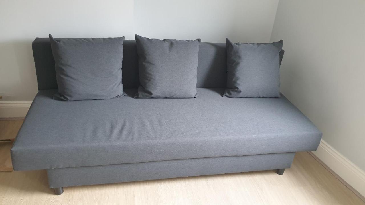 Stunning Property Fully Refurbished เบอร์มิงแฮม ภายนอก รูปภาพ